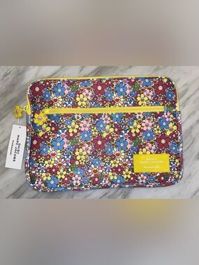 NWT RARE Marc Jacobs Daisy Murakami Laptop Case Floral Pouch